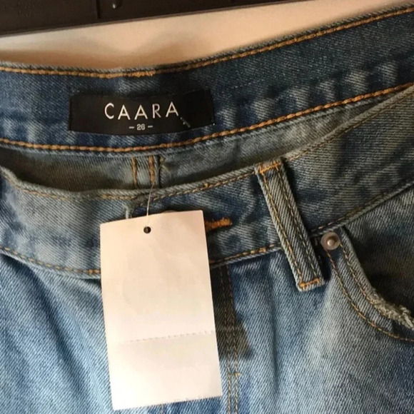 Caara Two Tone Straight Denim Blue Jeans NWT - Picture 4 of 10